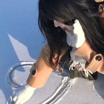 qq好看女生真人高清头像