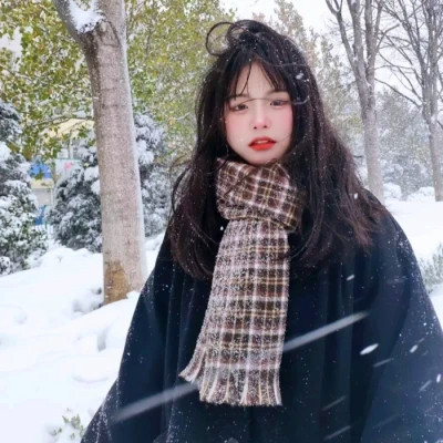 qq好看女生真人高清头像