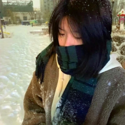 qq好看女生真人高清头像