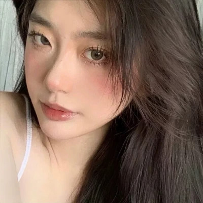 2025qq头像女生真人