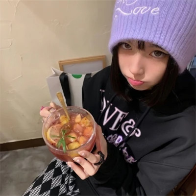 2025qq头像女生真人