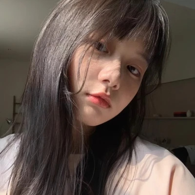 2025qq头像女生真人