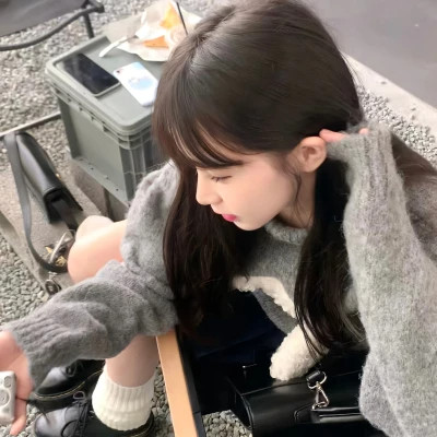 QQ头像氛围感女