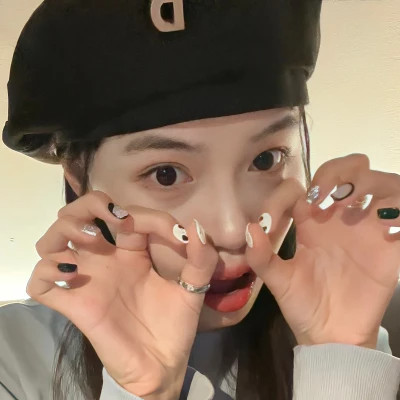 QQ头像氛围感女