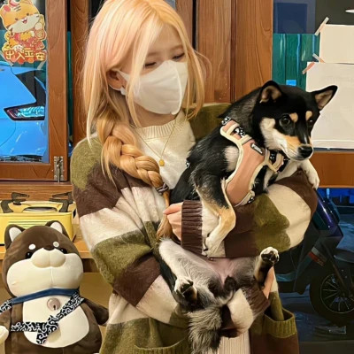 QQ头像氛围感女