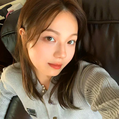 女生头像氛围感小众真人高级图片