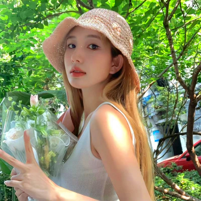 女生头像氛围感小众真人高级图片