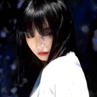 女生头像氛围感小众真人高级图片