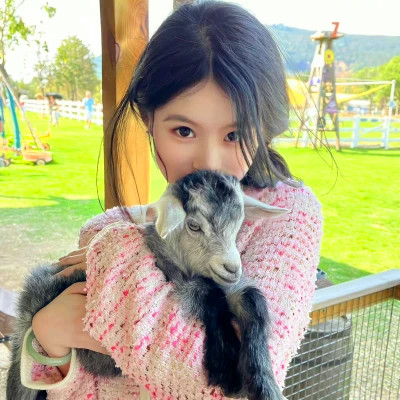 女生头像氛围感小众真人高级图片