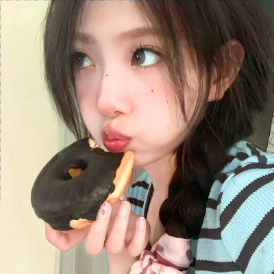 女生头像氛围感小众真人高级图片