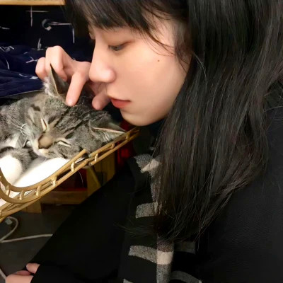 女生头像氛围感小众真人高级图片