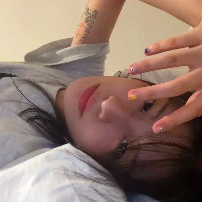 女生头像氛围感小众真人高级图片