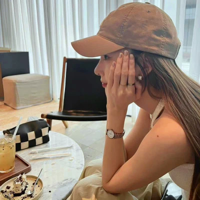 女生头像氛围感小众真人高级图片