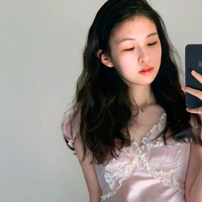 女生头像氛围感小众真人高级图片