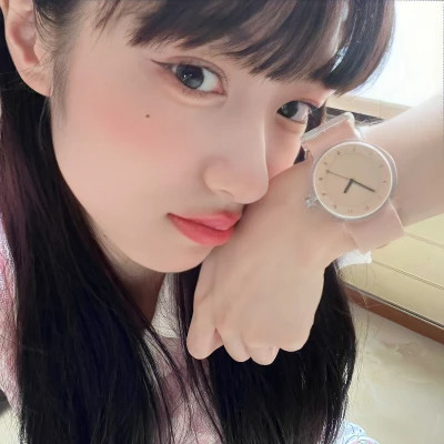 氛围感好看的超火女生头像