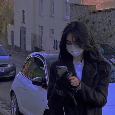 氛围感好看的超火女生头像
