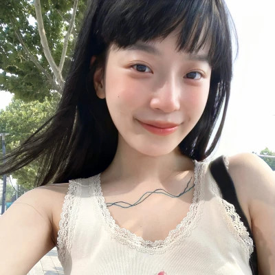 氛围感好看的超火女生头像