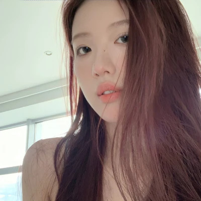 氛围感好看的超火女生头像