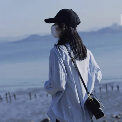 氛围感好看的超火女生头像