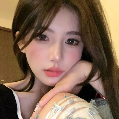 氛围感好看的超火女生头像