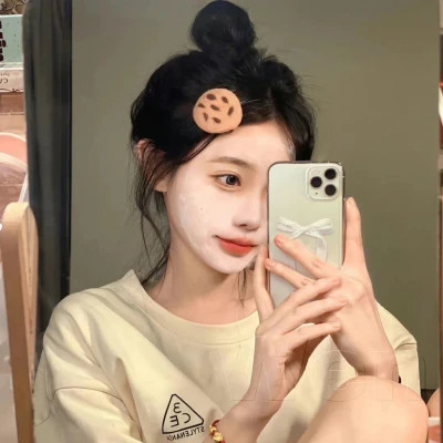 氛围感好看的超火女生头像