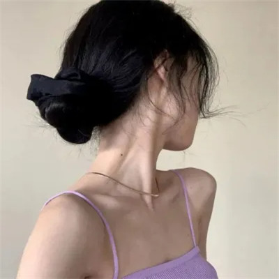 氛围感好看的超火女生头像
