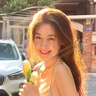 氛围感好看的超火女生头像