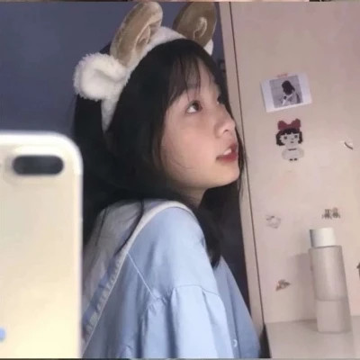 氛围感好看的超火女生头像