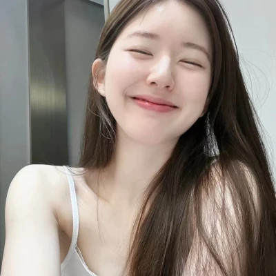 氛围感好看的超火女生头像