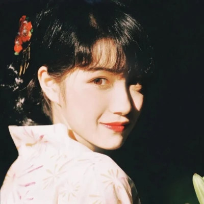氛围感少年感头像女生