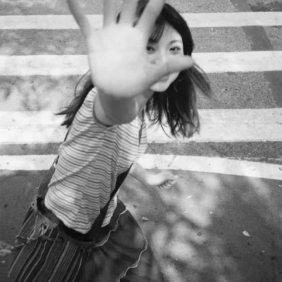 高级头像女氛围感黑白