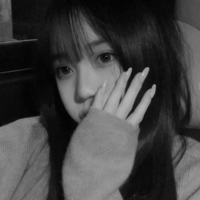 高级头像女氛围感黑白