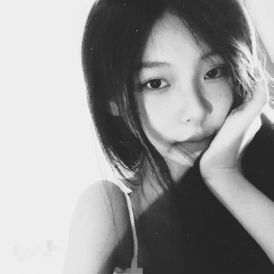 高级头像女氛围感黑白