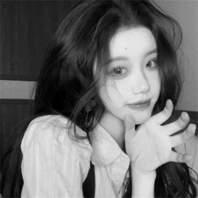 高级头像女氛围感黑白