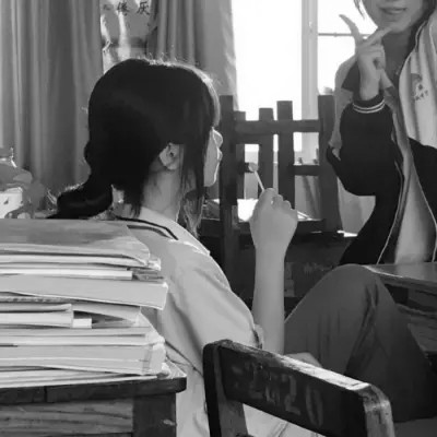 高级头像女氛围感黑白