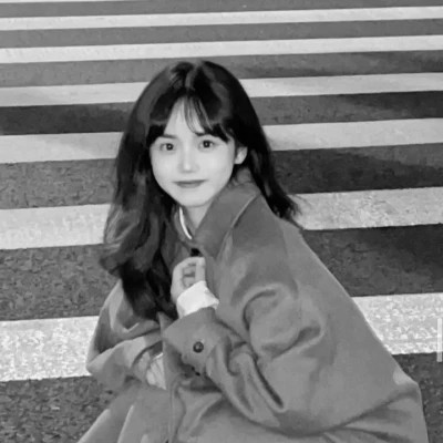 高级头像女氛围感黑白