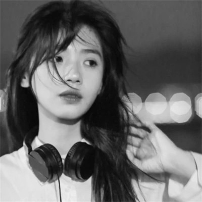 高级头像女氛围感黑白