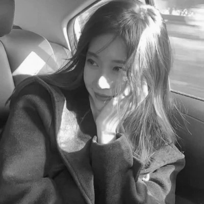 高级头像女氛围感黑白