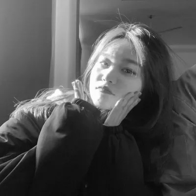 高级头像女氛围感黑白