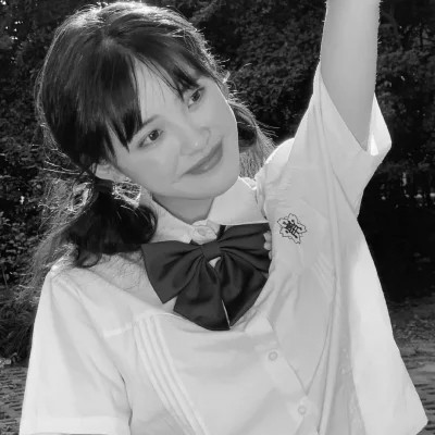 高级头像女氛围感黑白