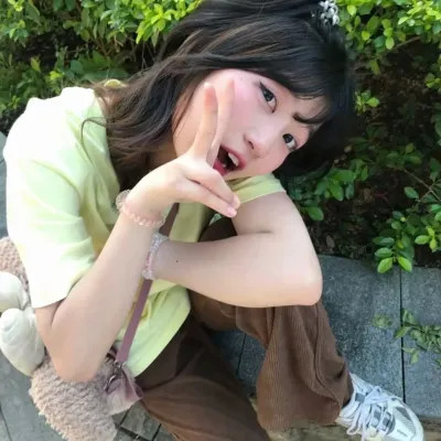 氛围感微信女生头像
