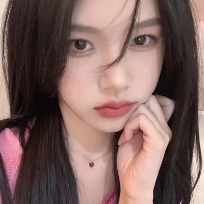 氛围感微信女生头像