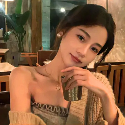 女生头像氛围感满满真人