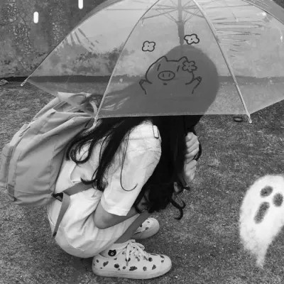 黑白真人女生头像