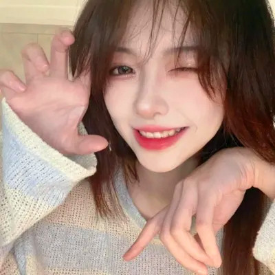 氛围感头像酷女生图片