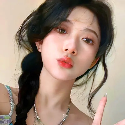 氛围感头像酷女生图片
