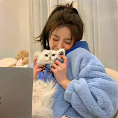 qq头像女生ins氛围感真人图片
