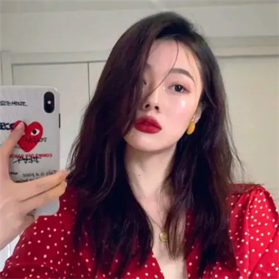 qq头像女生ins氛围感真人图片
