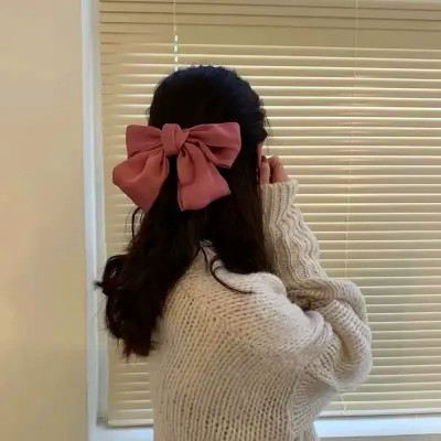 qq头像女生ins氛围感真人图片
