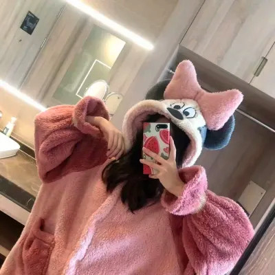 qq头像女生ins氛围感真人图片